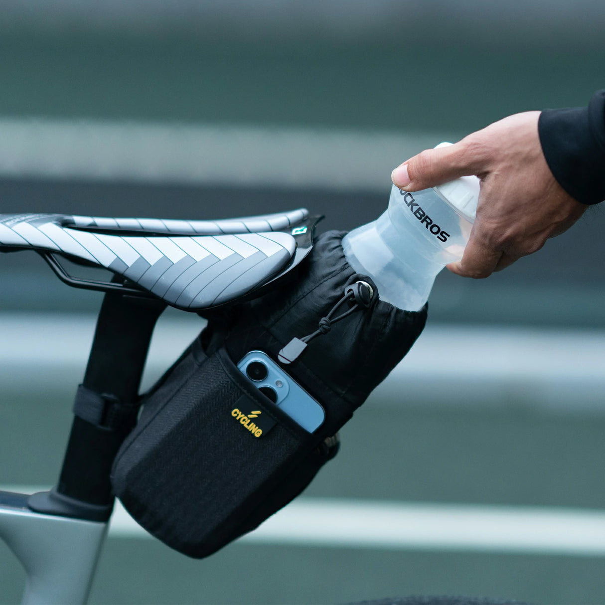 Bikepacking Feedbag – 1 L isoliert, mit Schultergurt