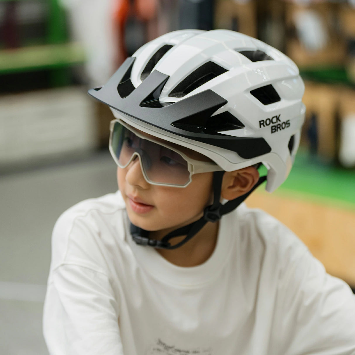 ROCKBROS Kinder Fahrradbrille UV400-Schutz Selbsttönend Sonnenbrille - ROCKBROS-EU