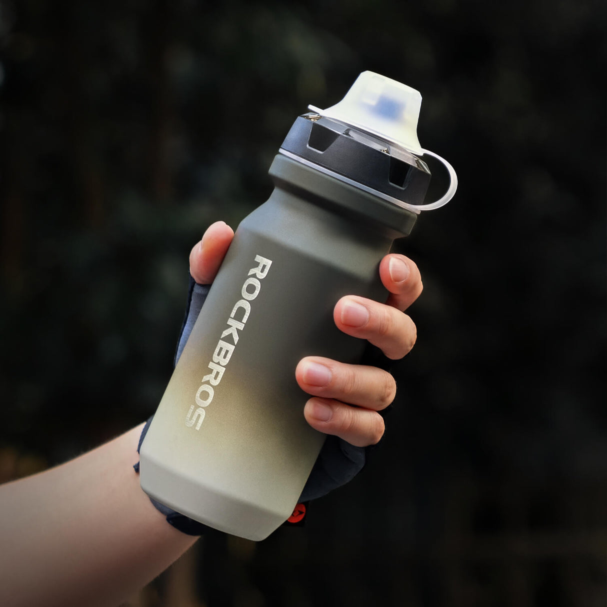 ROCKBROS Fahrradflasche mit auslaufsicherem Pull-Top-Verschluss 600/750ml