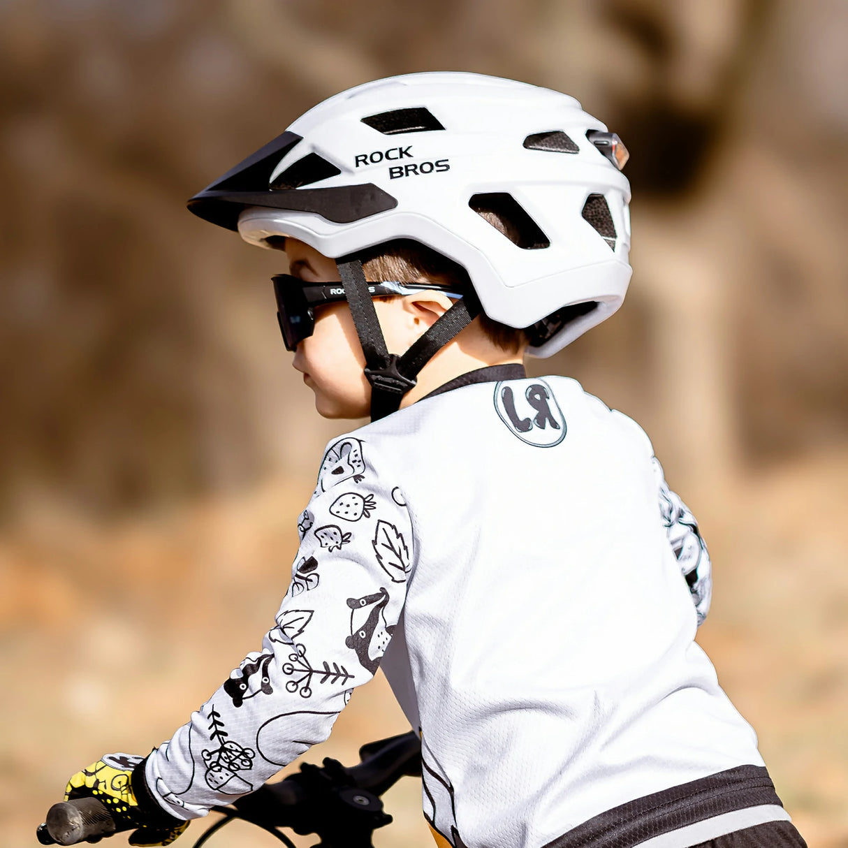 ROCKBROS Kinder-Fahrradhelm mit abnehmbarem Visier